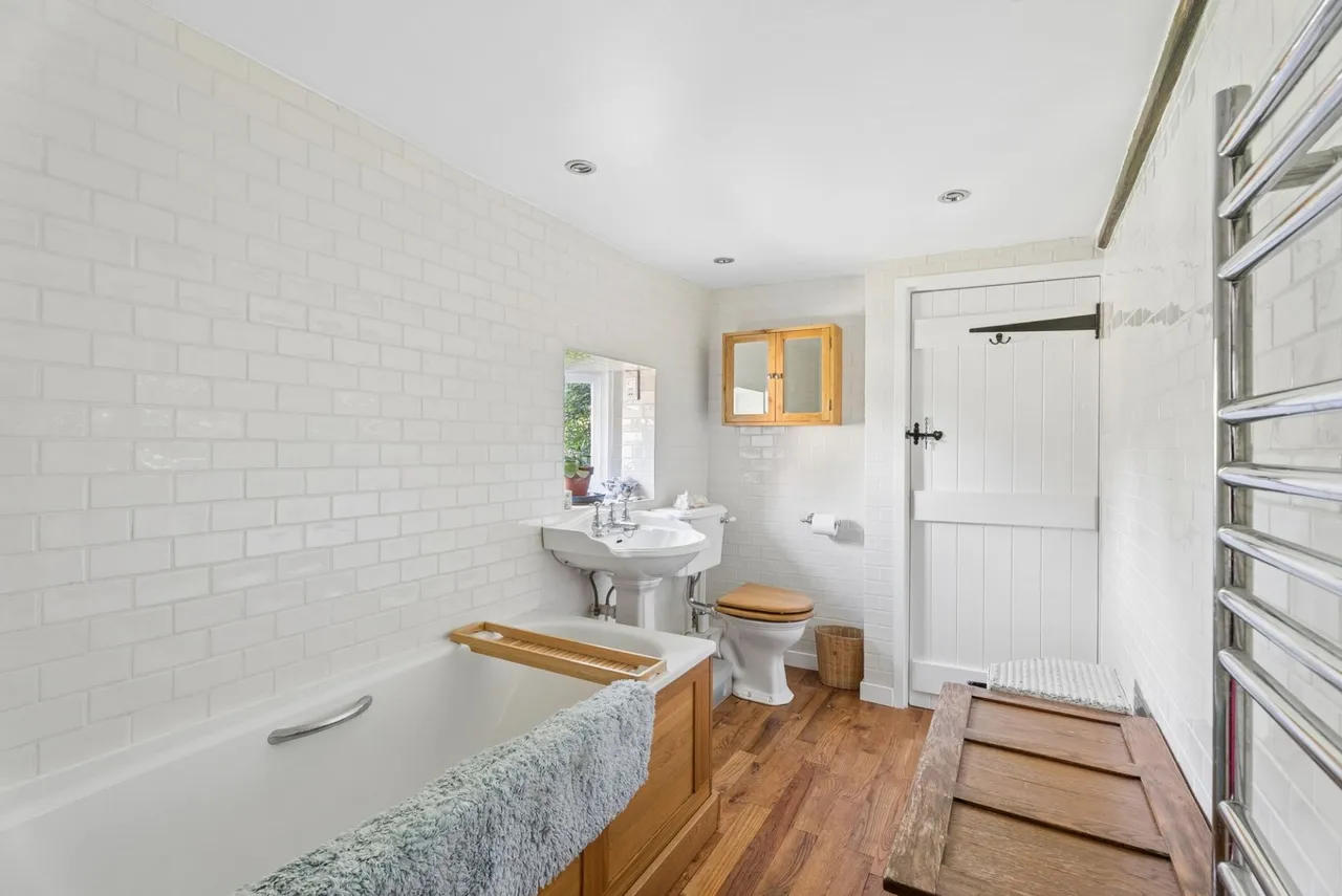 Hunts Hill Lane, Naphill, HP14, photo 12