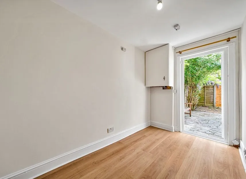 Beaconsfield Road, New Southgate, N11, photo 4