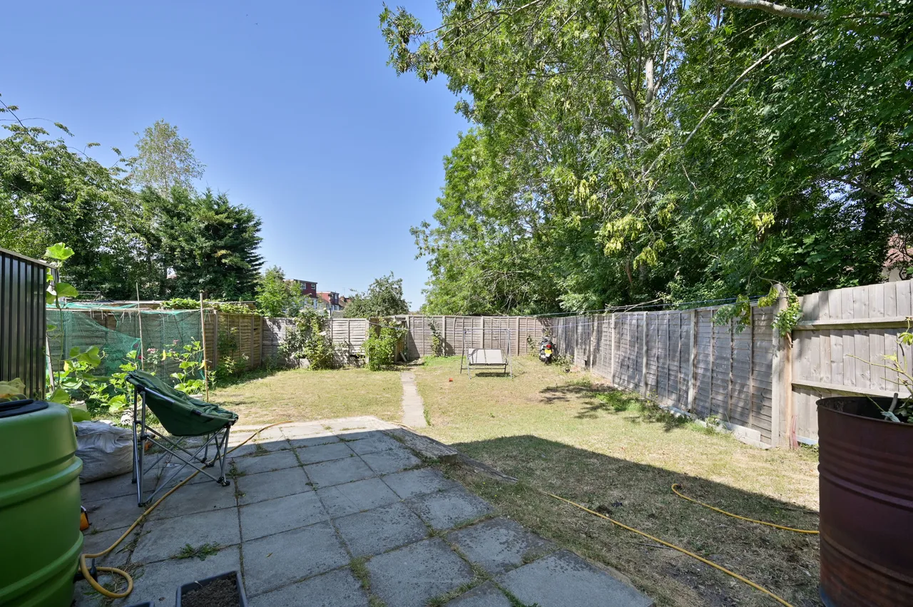 35 Rayners Lane, Harrow, photo 12