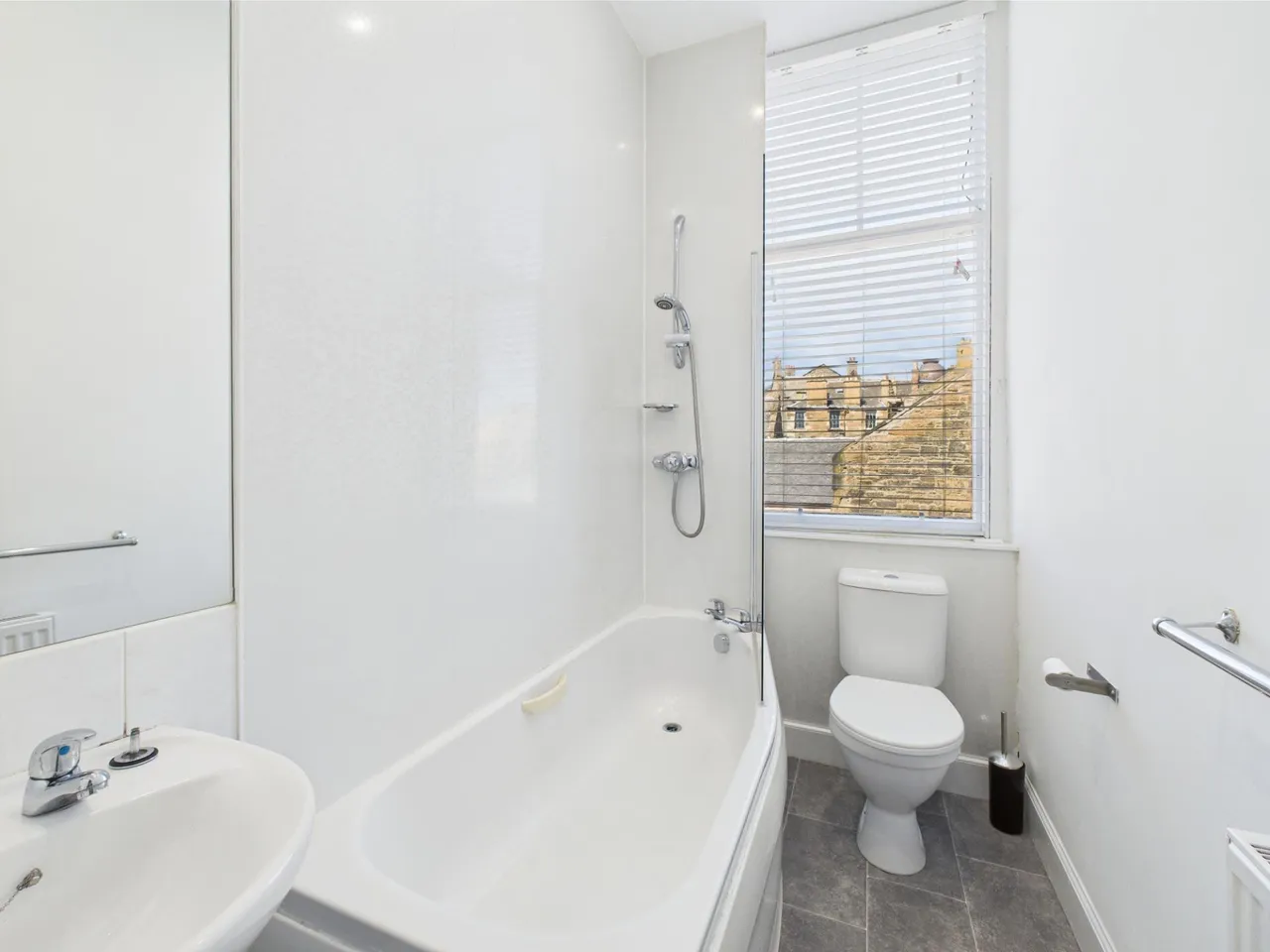 Lochrin Terrace, Tollcross, EH3, photo 10