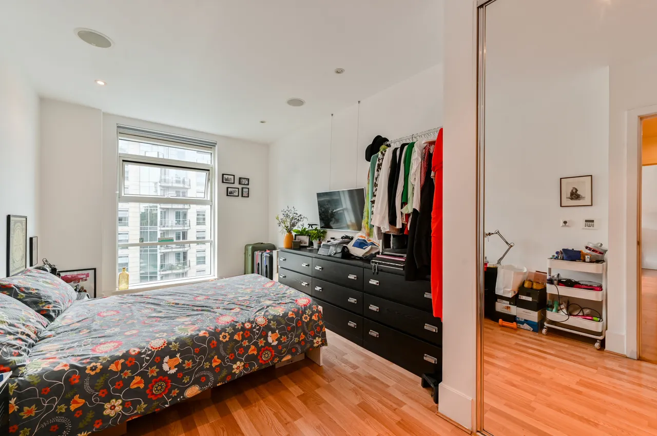 30 Kingfisher House, Battersea Reach, Juniper Drive, London, photo 5