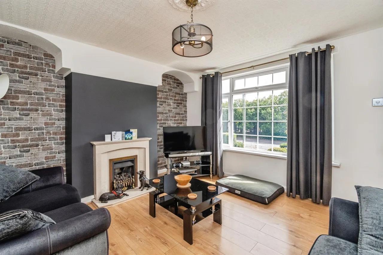 Coalpool Lane, Walsall, WS3, photo 2
