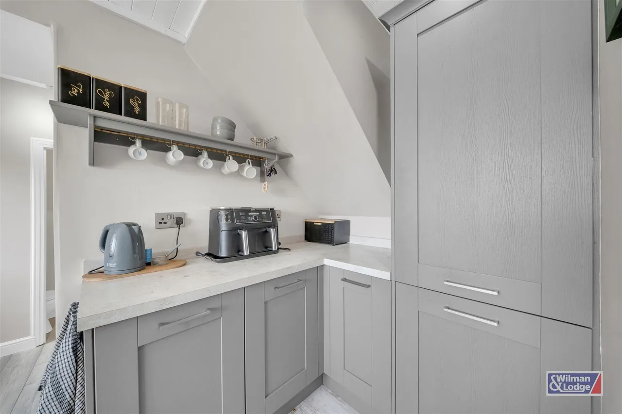 Southfield Drive, Riddlesden, BD20 5HT, photo 9