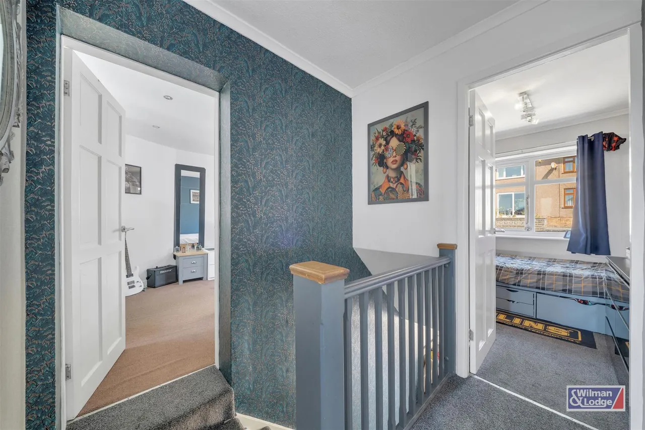 Southfield Drive, Riddlesden, BD20 5HT, photo 13