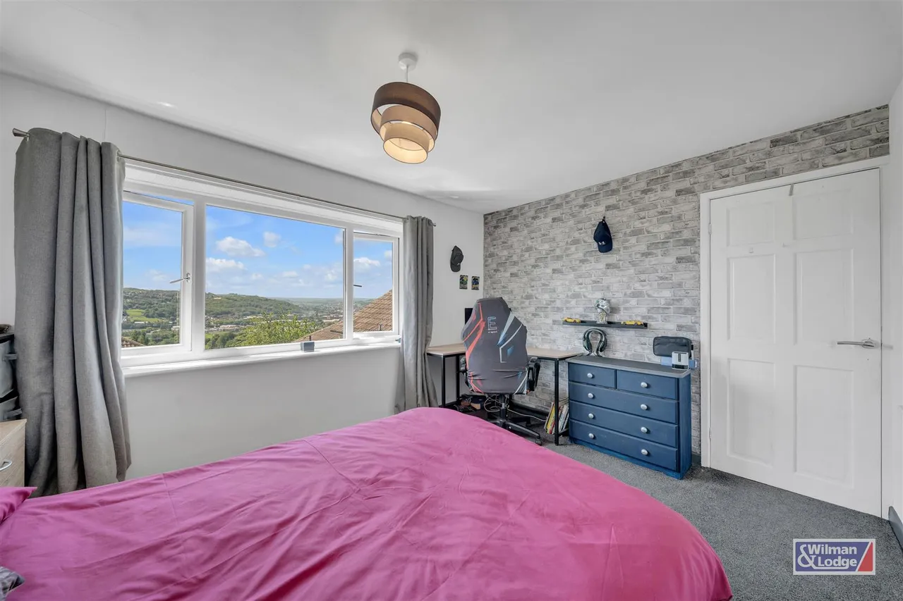 Southfield Drive, Riddlesden, BD20 5HT, photo 17