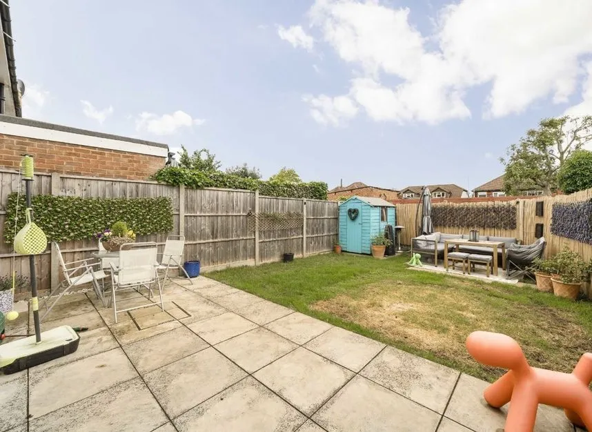 Stroud Way, Ashford, TW15, photo 8