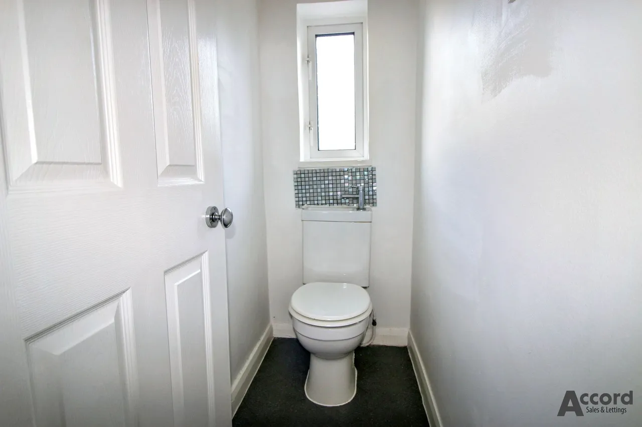 Hewett Road, Dagenham, RM8, photo 15