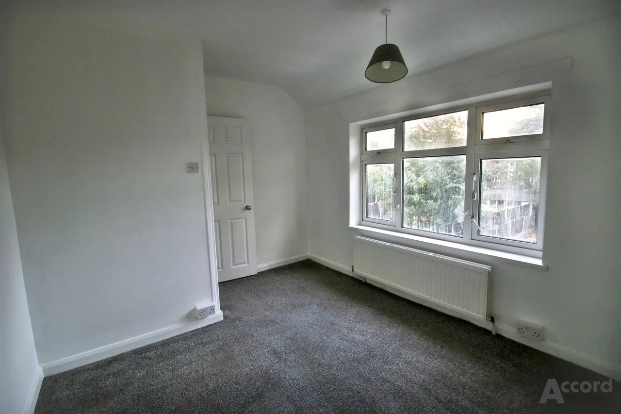 Hewett Road, Dagenham, RM8, photo 13