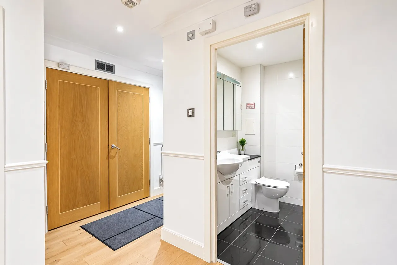 High Timber Street, EC4V, photo 14