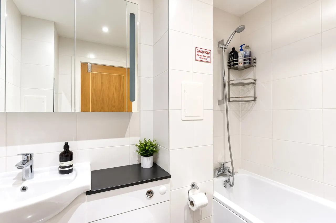 High Timber Street, EC4V, photo 13