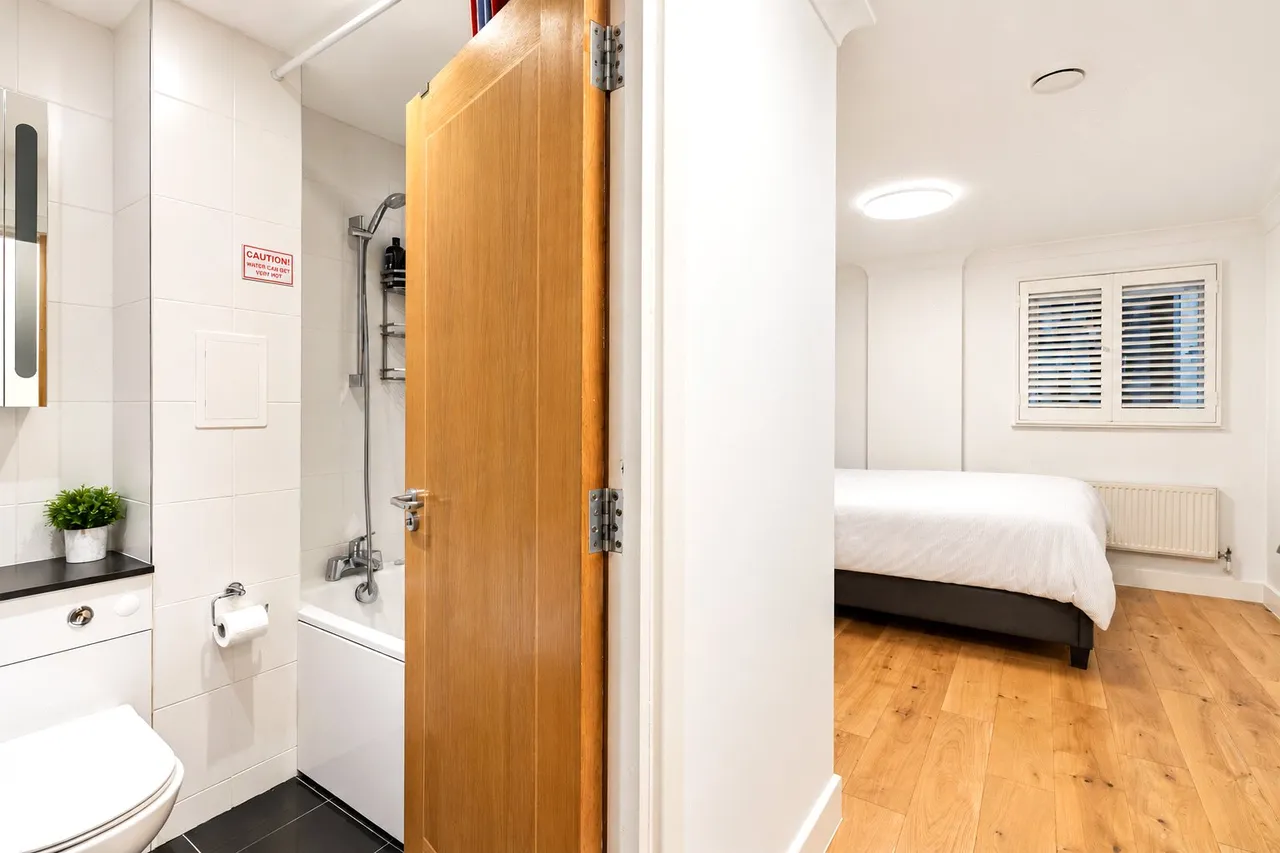 High Timber Street, EC4V, photo 9