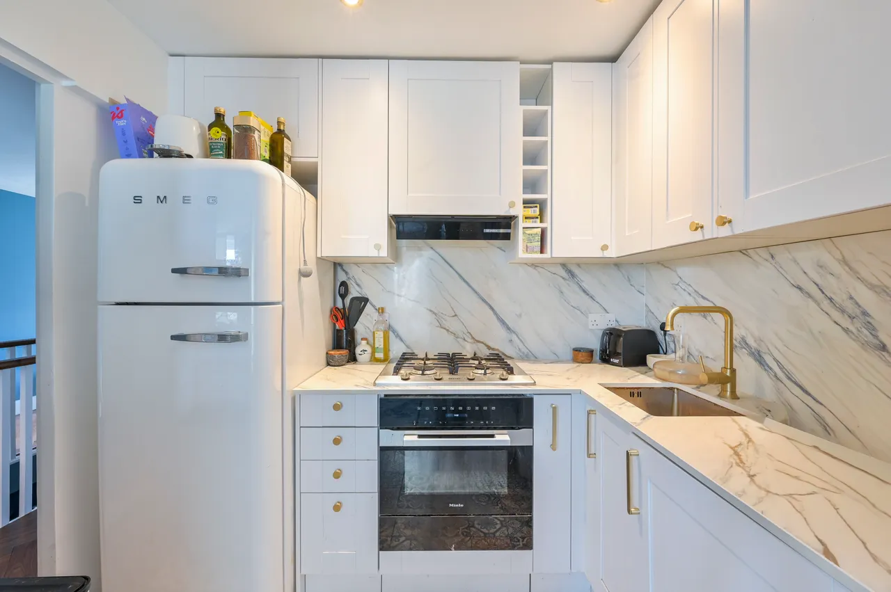 Flat 5, 95 Finborough Road, London, photo 5