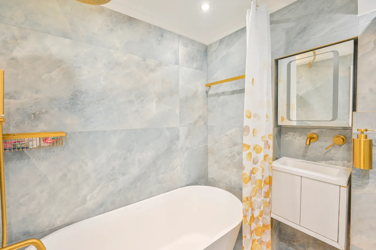 Flat 5, 95 Finborough Road, London, photo 10