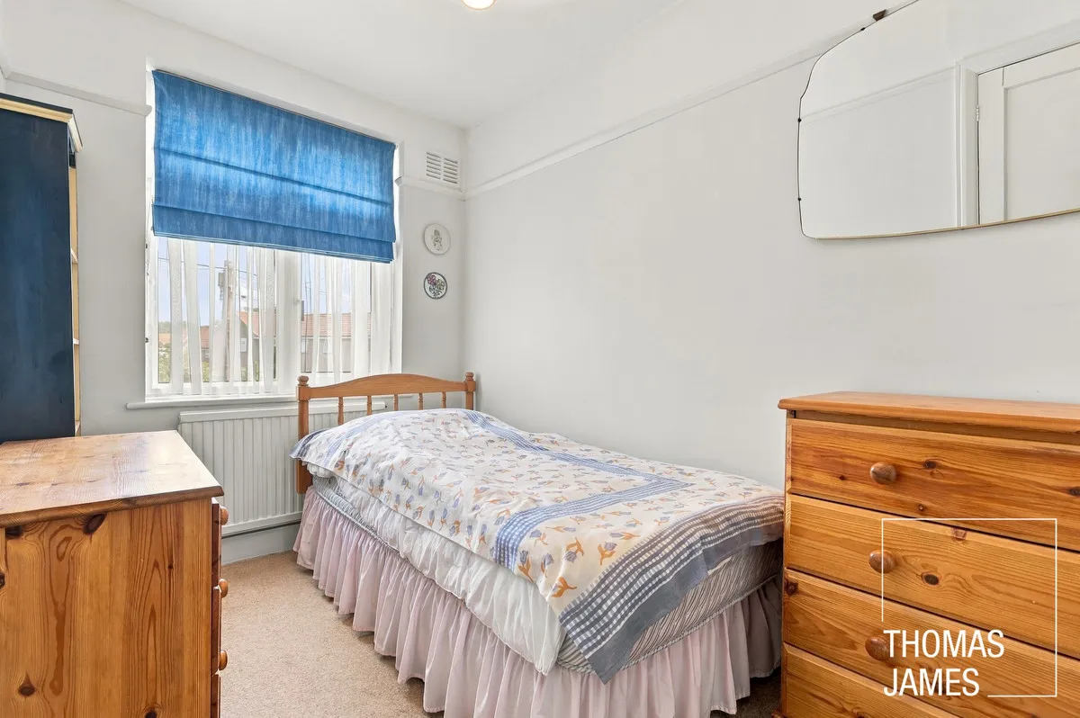 Bincote Road, Enfield, EN2, photo 18