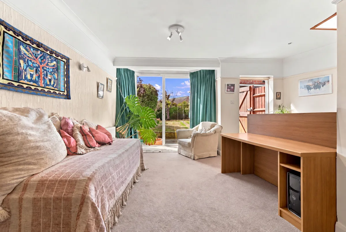 Bincote Road, Enfield, EN2, photo 9