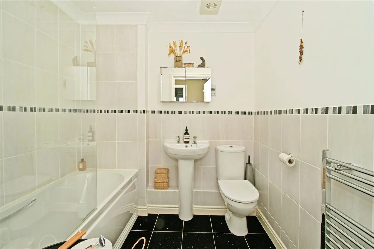Brunel Court, Truro, TR1, photo 14