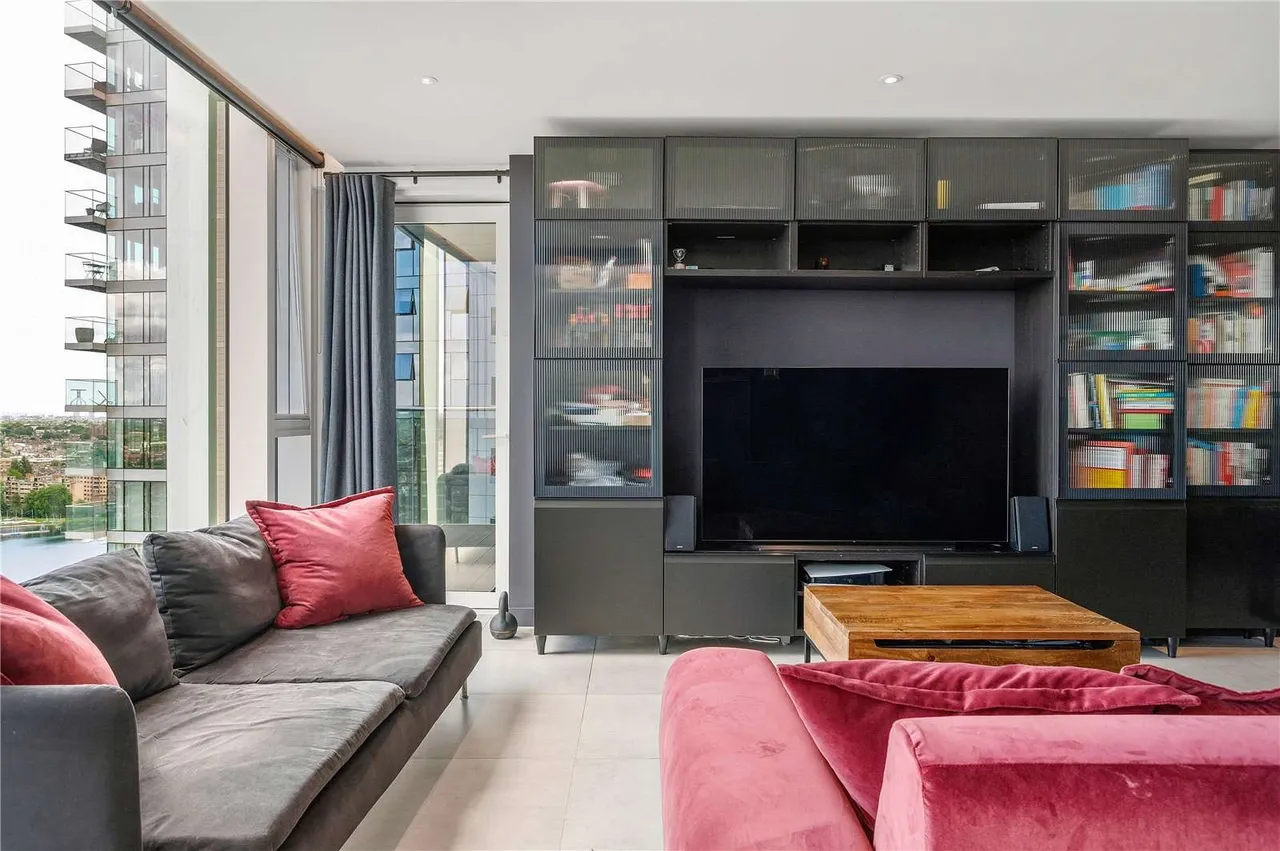 Devan Grove, London, N4 2GL, photo 5