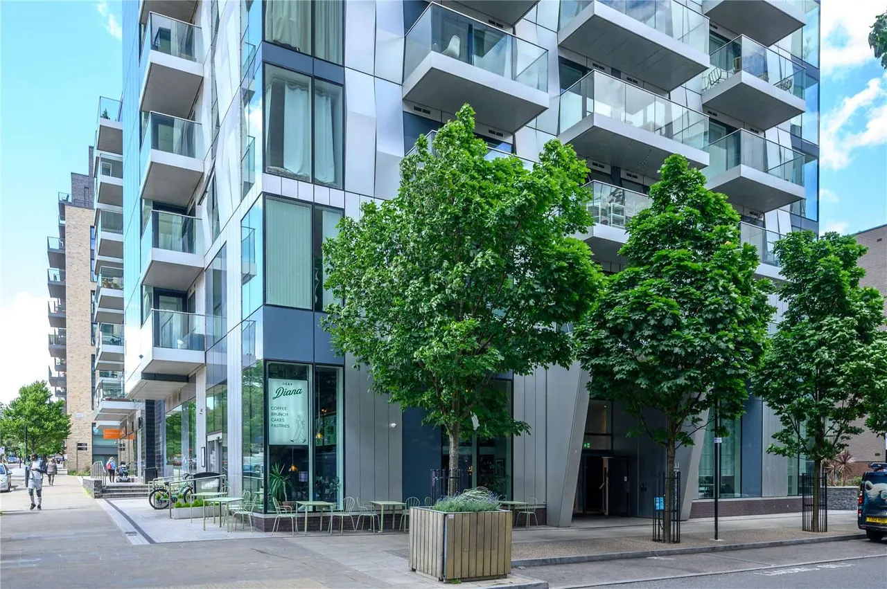 Devan Grove, London, N4 2GL, photo 3