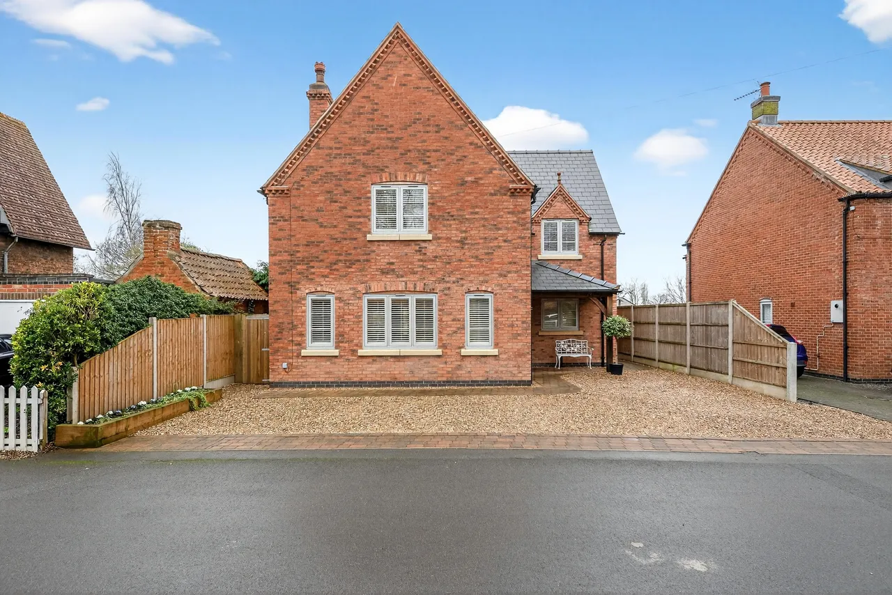 4 bed house for sale — Pinfold Lane, Newark