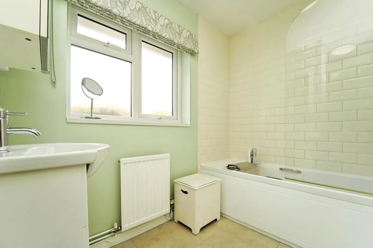 Uley Road, Dursley, GL11, photo 8