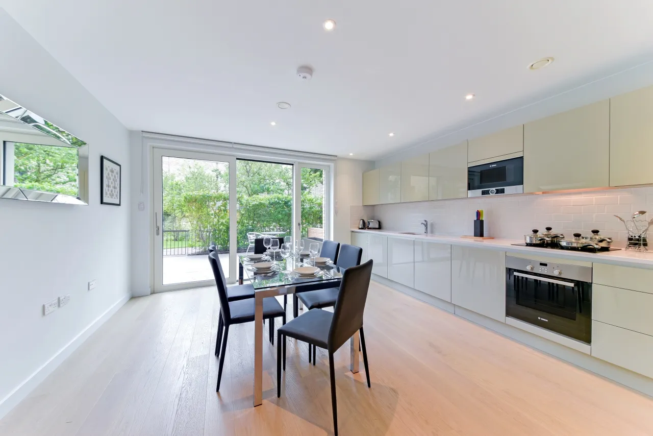 3 bed property for sale, Heygate Street, Elephant and Castle, SE17