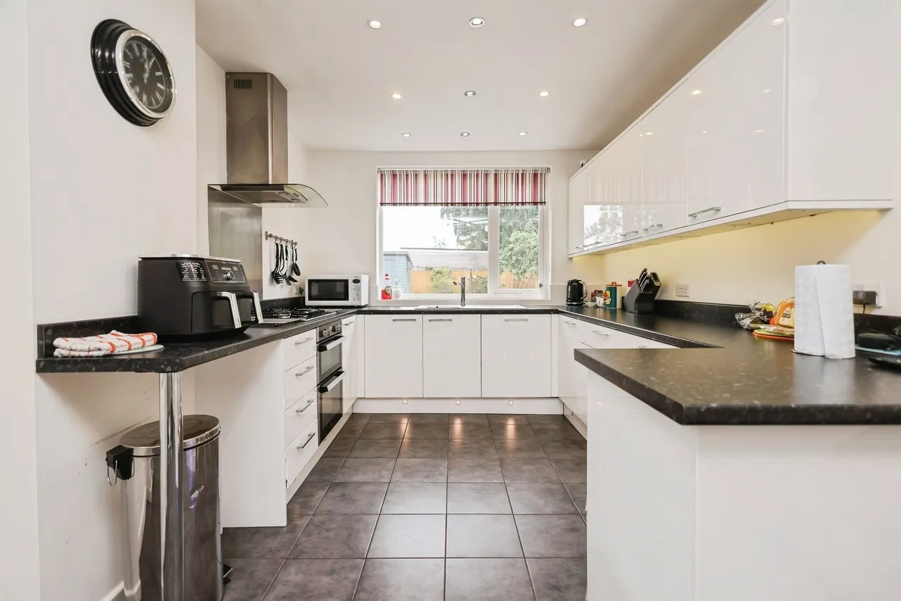 Apsley Road, Oldbury, photo 4