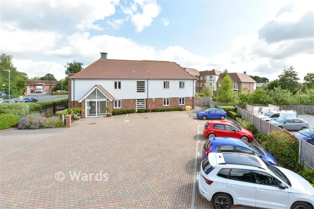 2 bed flat for sale, Smallhythe Road, Tenterden, TN30