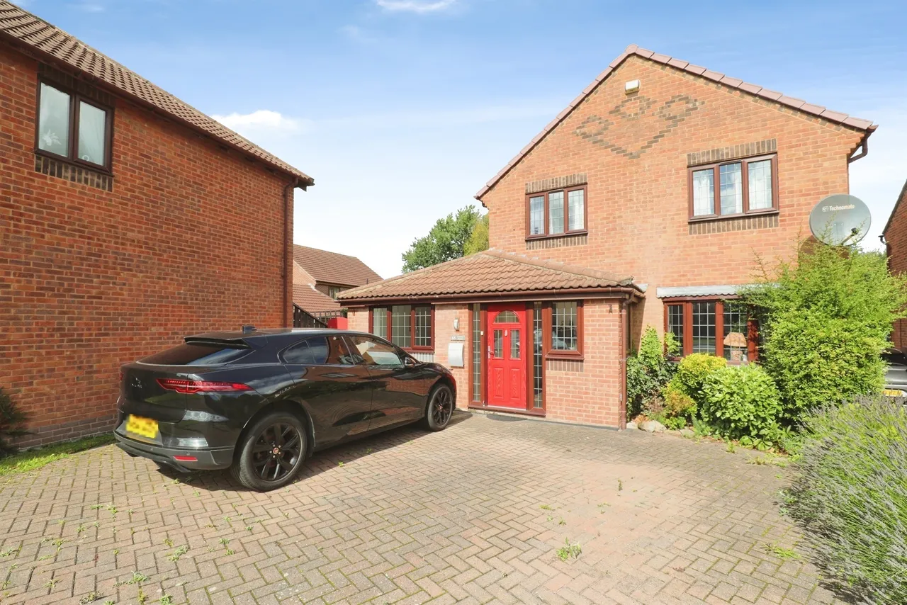 5 bed house for sale — Chapel Walk, Riccall, York