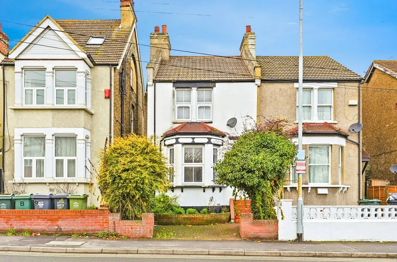 2 bed flat for sale, Highfield Road, Dartford, DA1