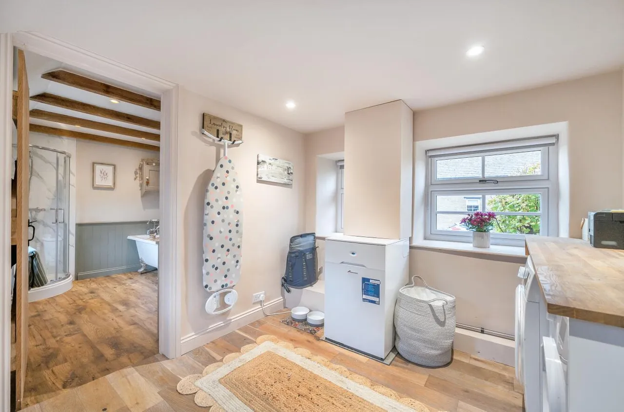 The Street, Hullavington, SN14, photo 7