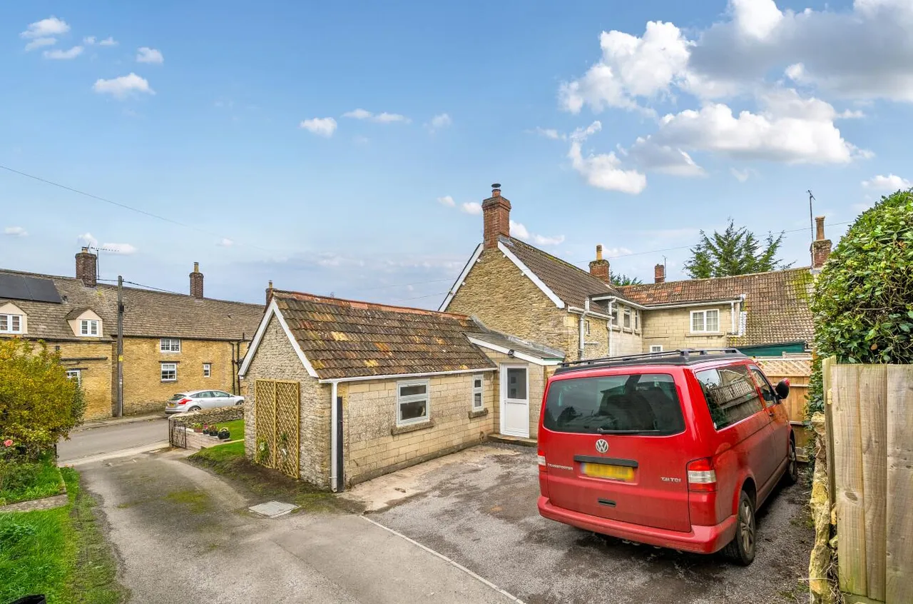 The Street, Hullavington, SN14, photo 16