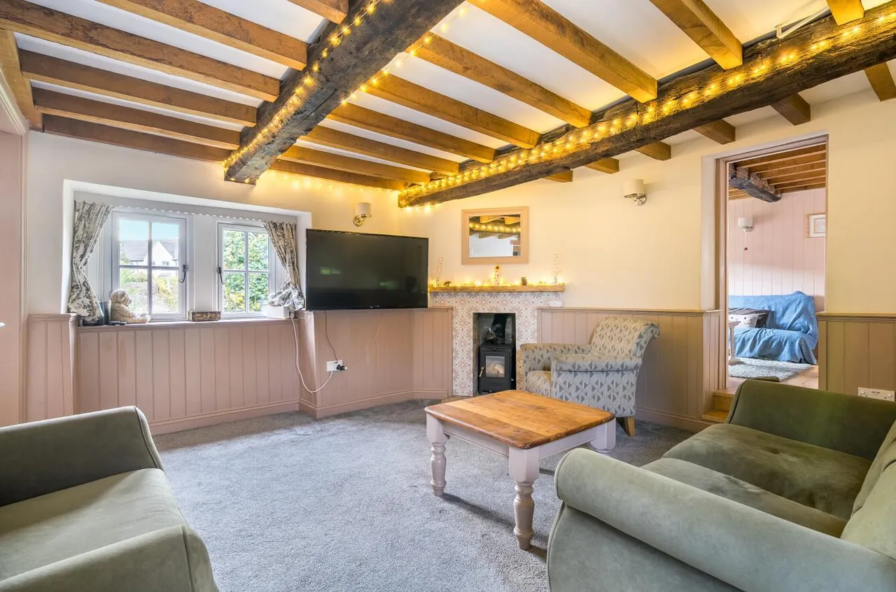 The Street, Hullavington, SN14, photo 5