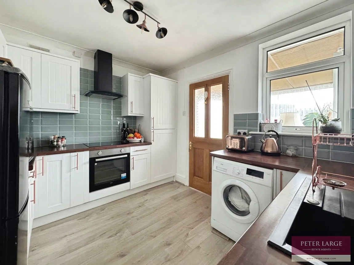 Bridgegate Road, Rhyl, Denbighshire, LL18 4BL, photo 4