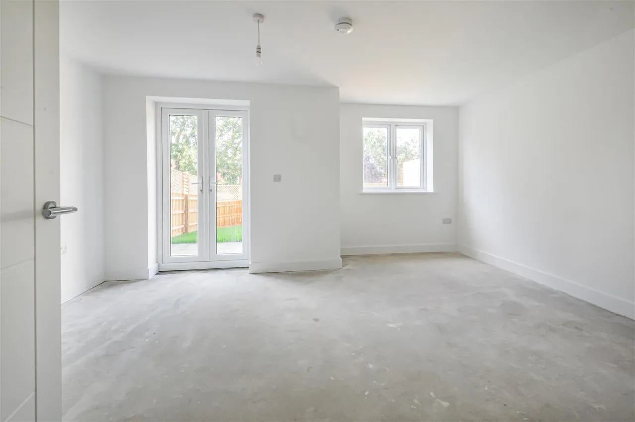 St John Place, Burton End, CB9, photo 4