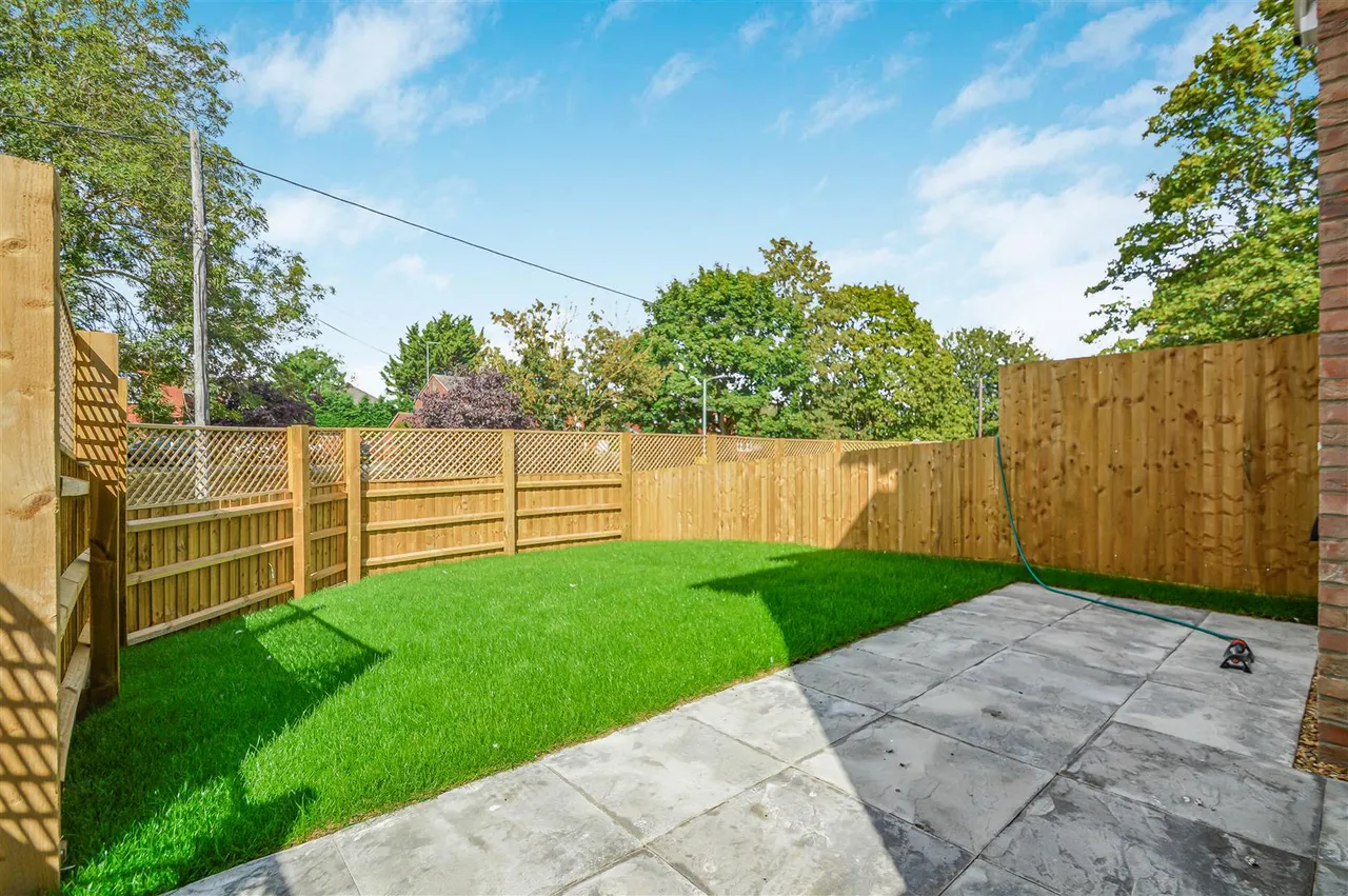 St John Place, Burton End, CB9, photo 11