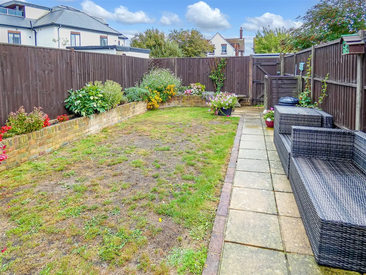 Church Road, Rustington, photo 20