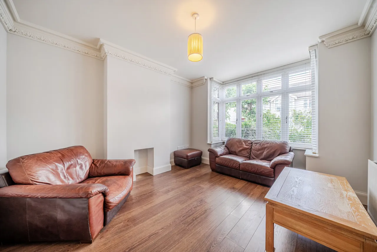 Somerset Avenue, Raynes Park, London, SW20, photo 2