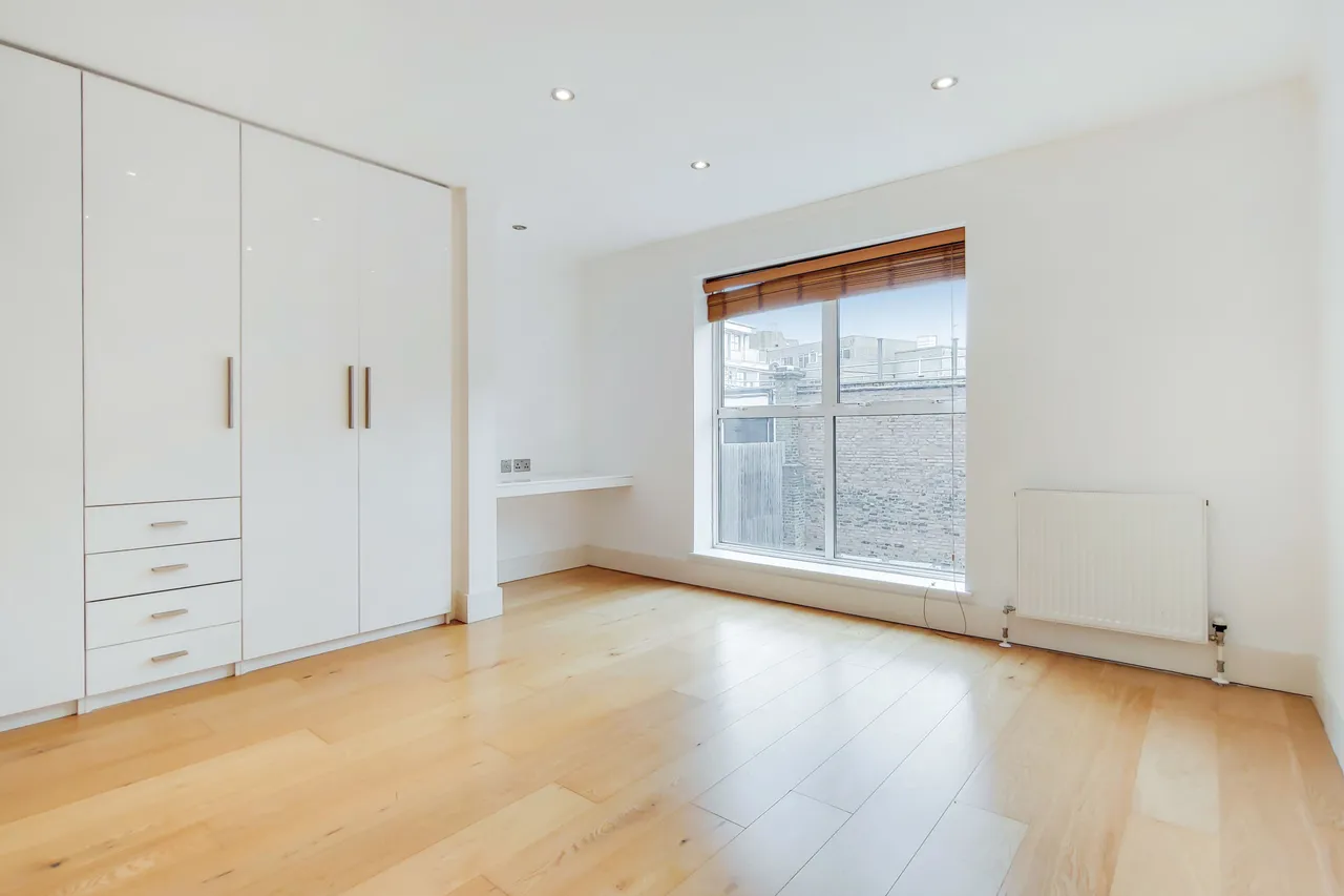 Flat 3, 154 Holloway Road, London, photo 8