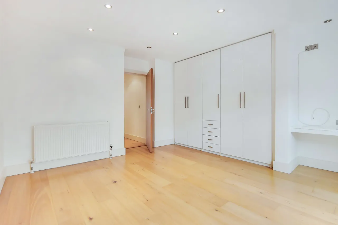 Flat 3, 154 Holloway Road, London, photo 9