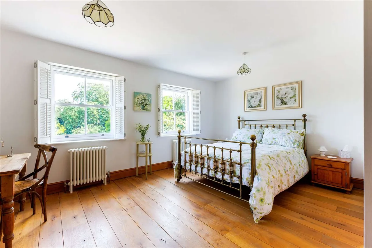 Dauntsey, Nr Malmesbury, Wiltshire, SN15 4HW, photo 10