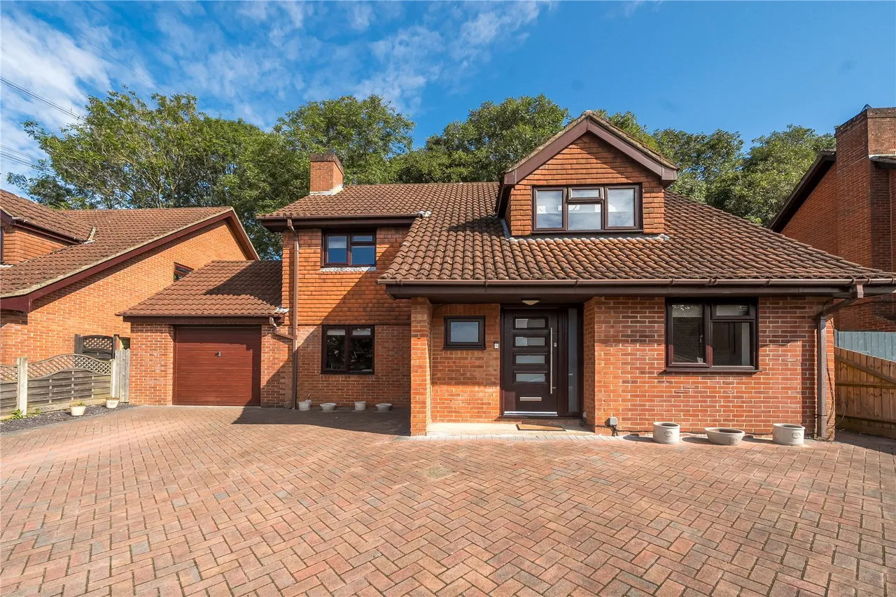 4 bed house for sale, Sovereign Way, Boyatt Wood, SO50