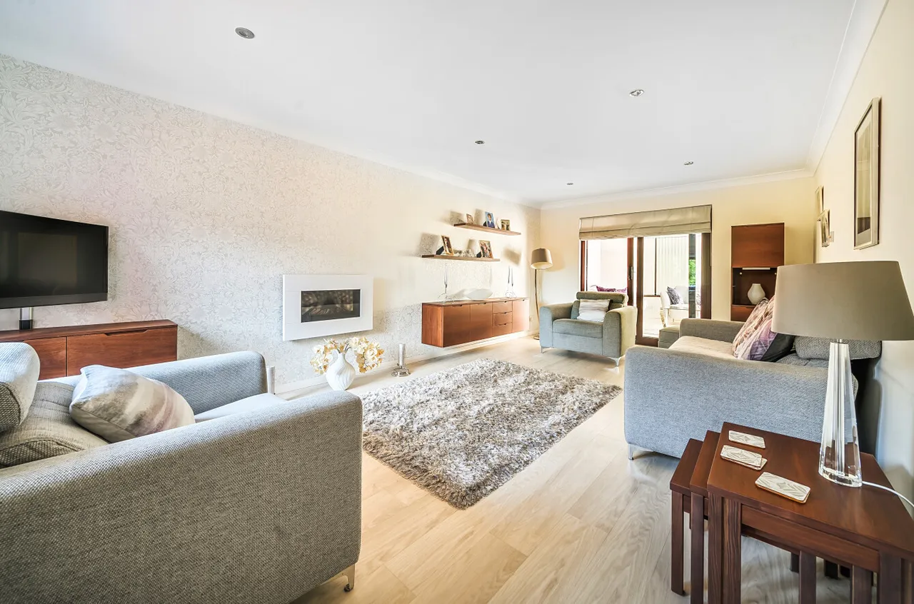 Sovereign Way, Boyatt Wood, SO50, photo 2