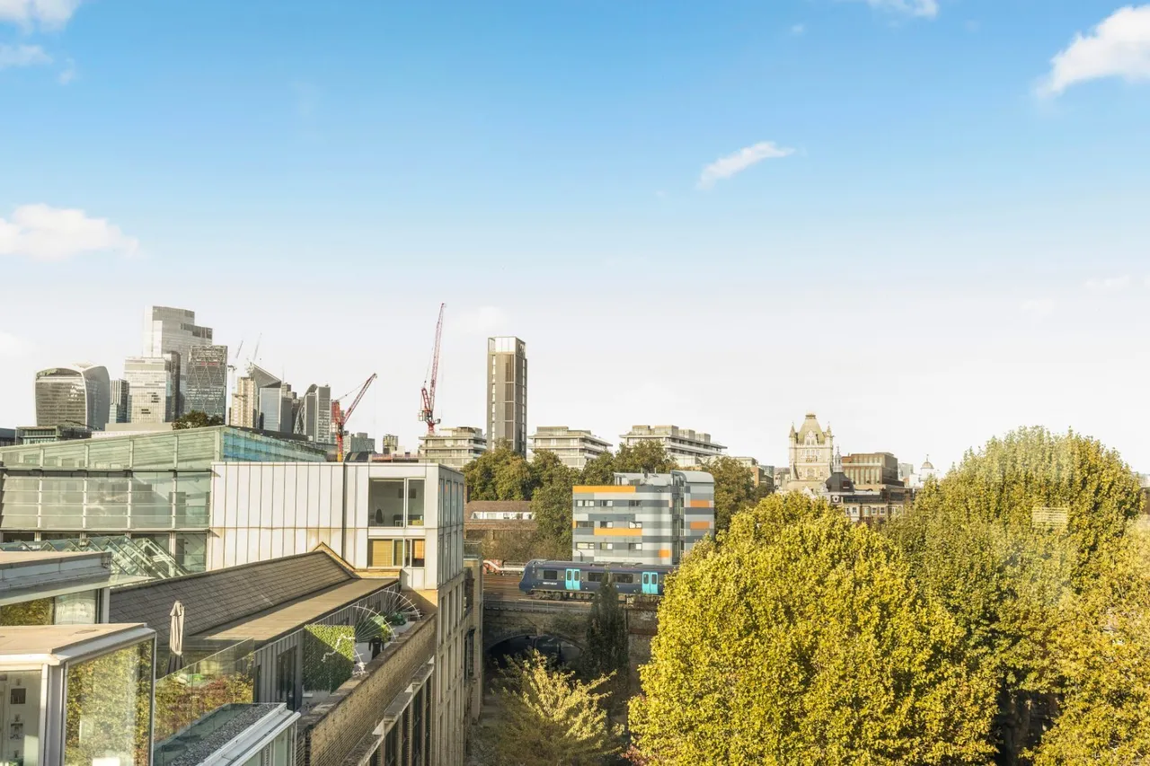 Tower Bridge Road, London, SE1, photo 14