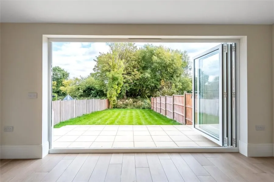 Weyside Road, Guildford, GU1, photo 4