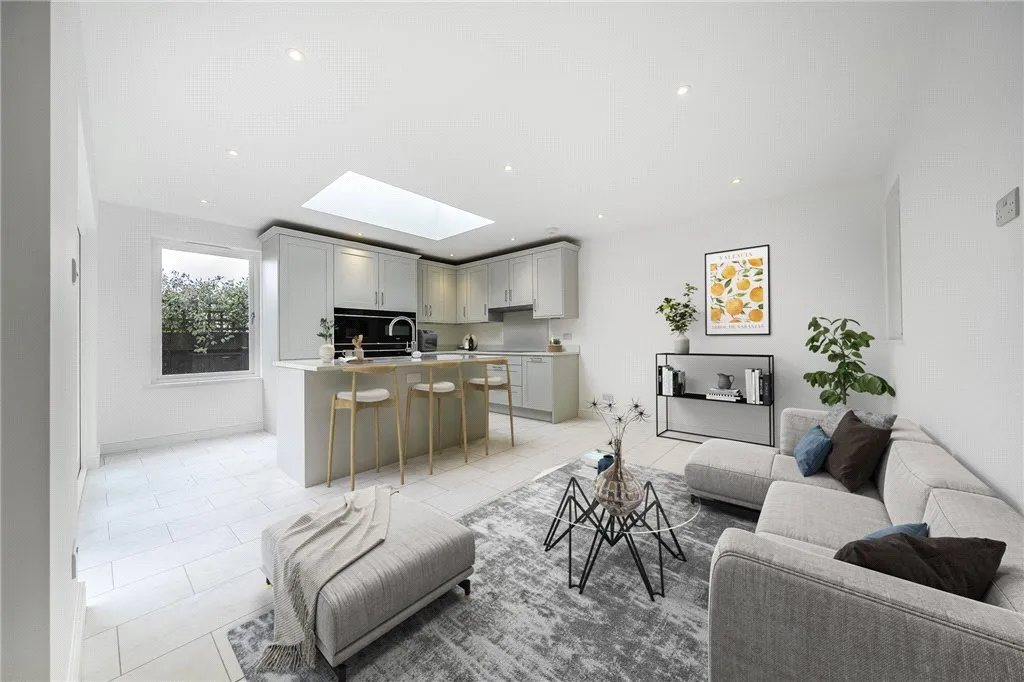 Broomhill Road, BR6, photo 2