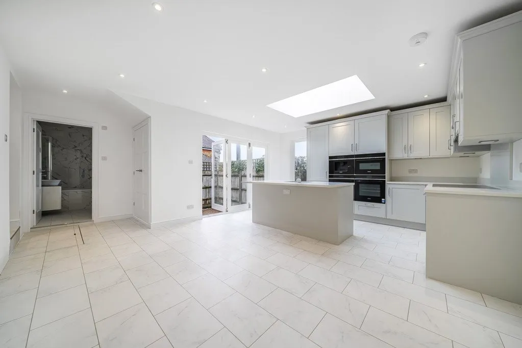 Broomhill Road, BR6, photo 14