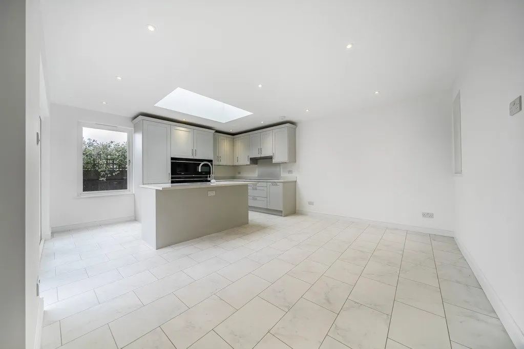 Broomhill Road, BR6, photo 8