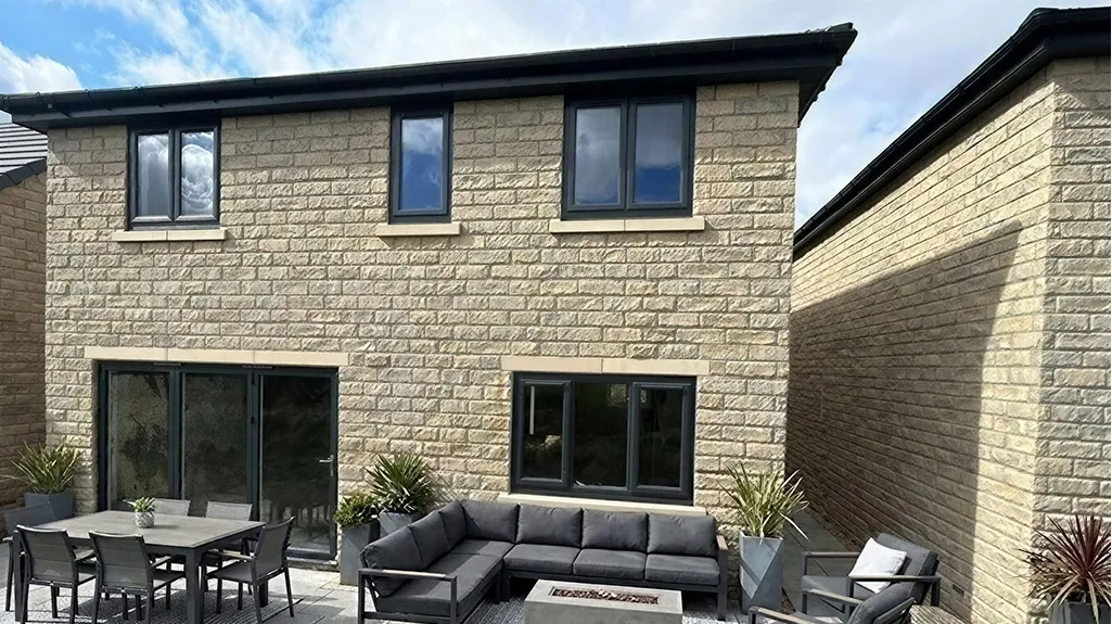 The Views, Little Houghton, Barnsley, photo 2