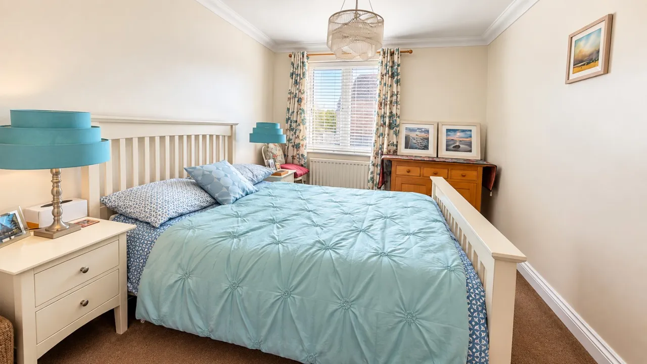 Station Road, Netley Abbey, SO31, photo 10
