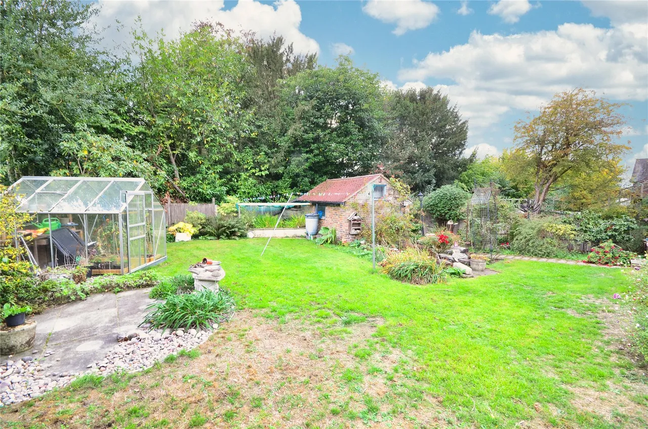Racecourse Road, Dormansland, RH7, photo 19